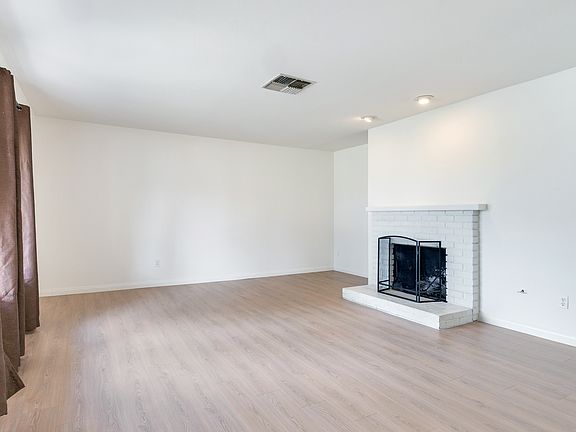 5th image of 837 Orchard Dr