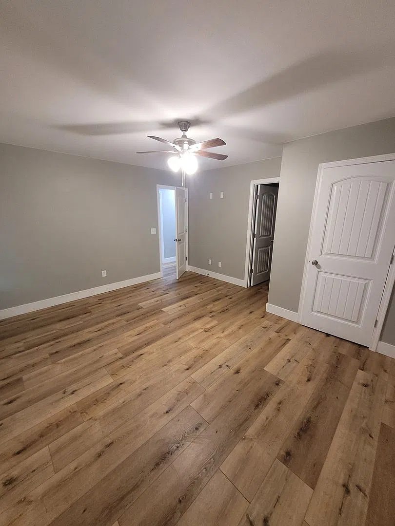 1007 Tyler Street — Photo 4