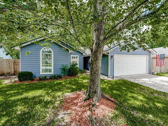 3rd image of 8938 Rose Hill Dr S