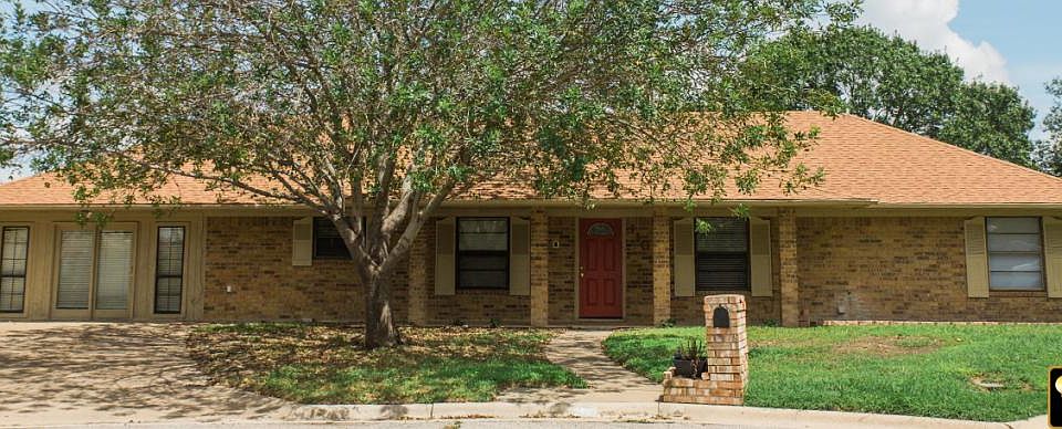 1st image of 110 Moody Cir