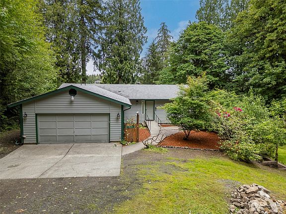 2nd image of 150 SE Drake Lane