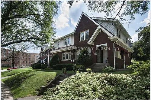 107 N Meadowcroft Ave Photo 1
