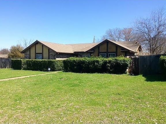2nd image of 1466 Brook Meadow Cir