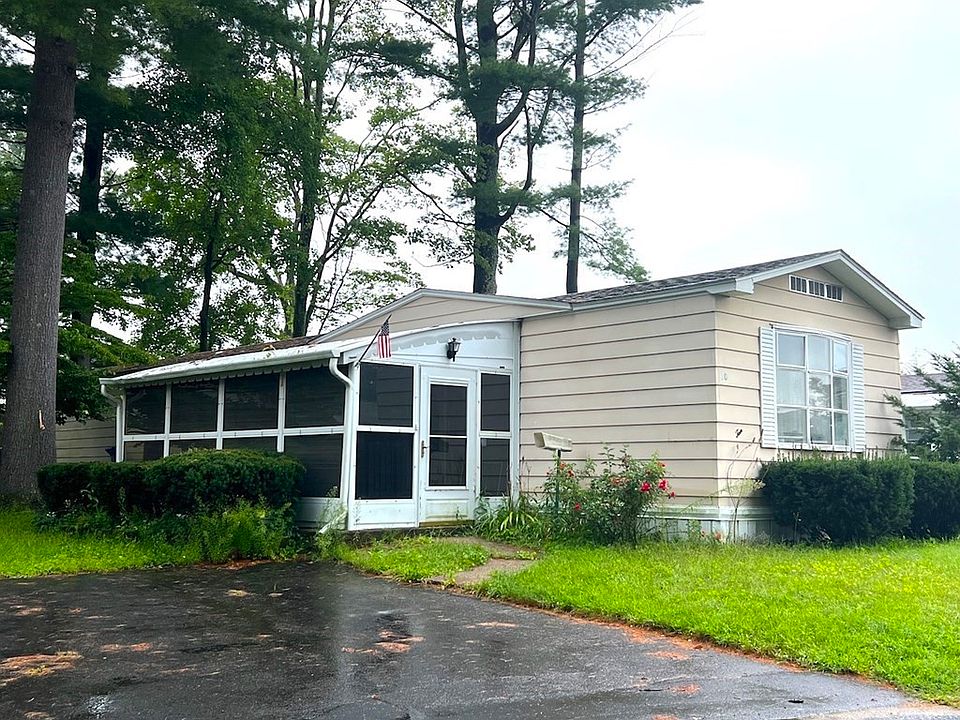 2nd image of 10 Fair Ln