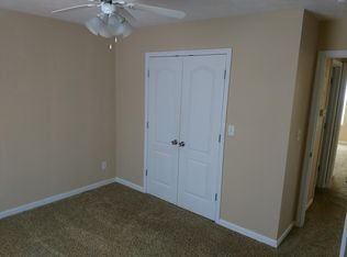 203 Wildrose Ln APT C, Marion, IL 62959