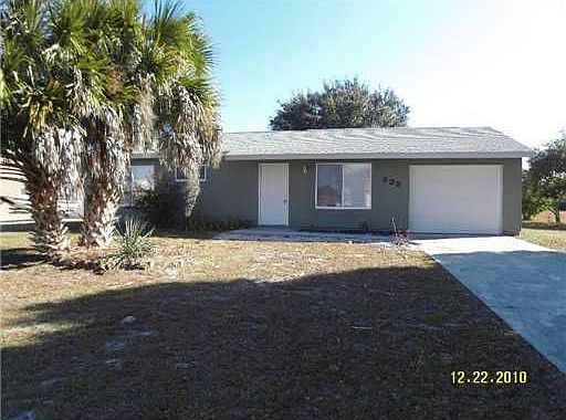 2nd image of 333 SW Belmont Cir