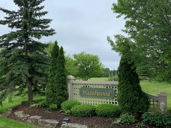 6110 Hazelwood Dr, Crystal Lake, IL 60012