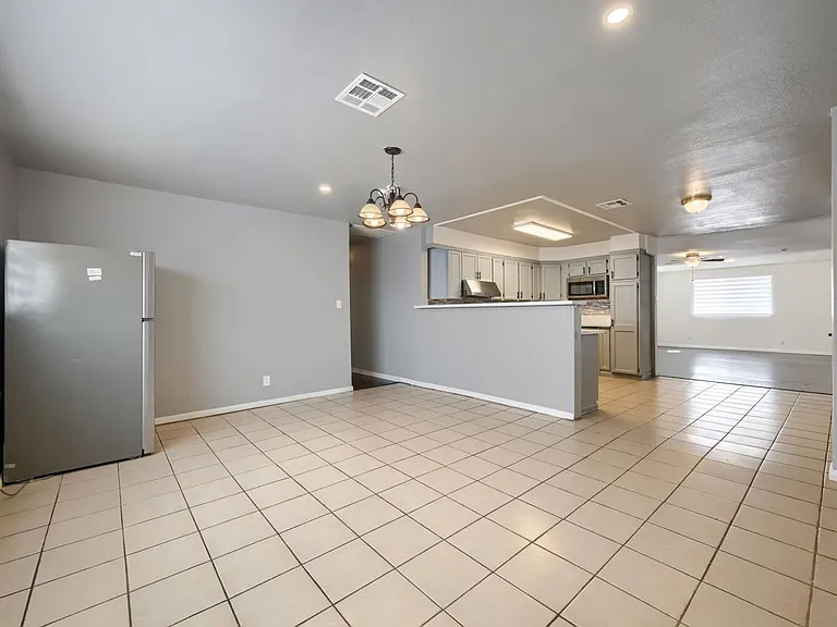 6512 Evergreen Ave — Photo 11