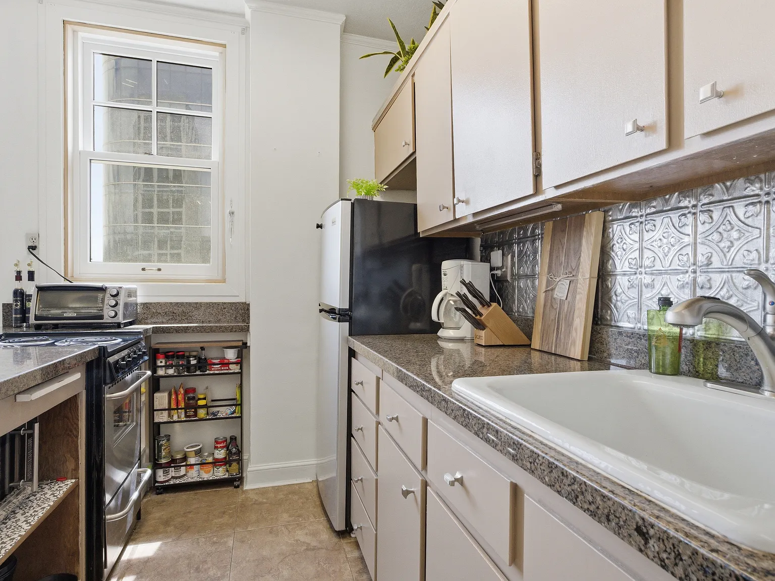 1 bed, 763 sqft, $1,749 — Photo 4