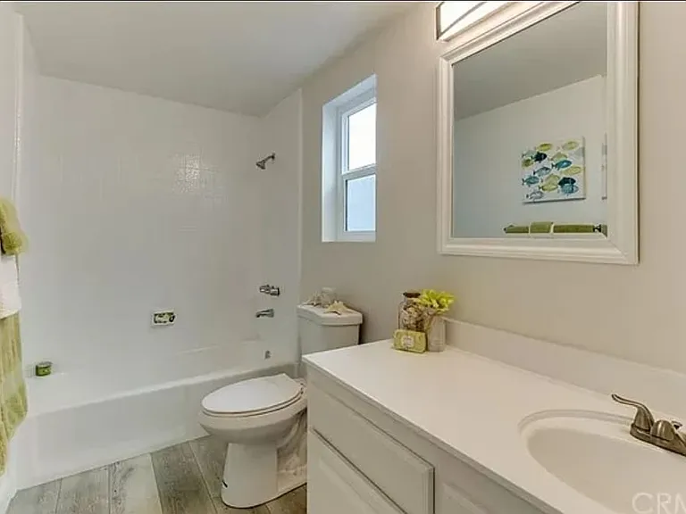 14801 Kingsdale Ave — Photo 9
