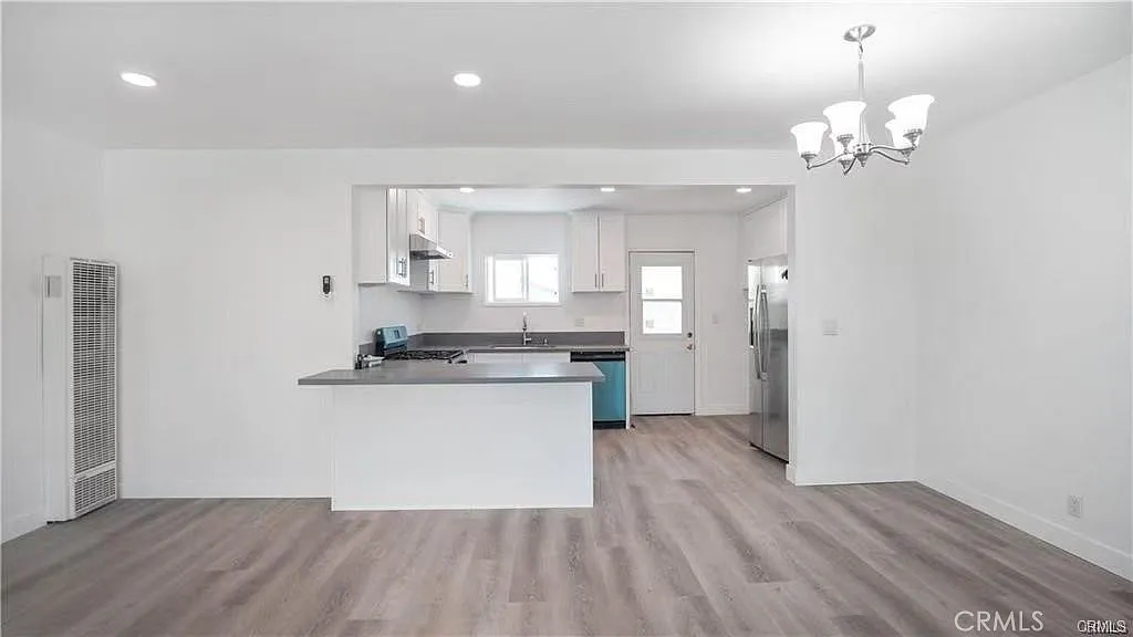 2 bed, 1016 sqft, $3,000 — Photo 4