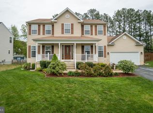 60 Cannon Ridge Dr, Fredericksburg, VA 22405