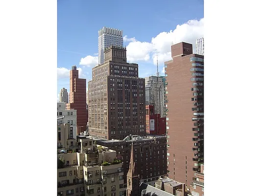 Sold by Aclawrence | media 2