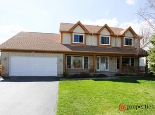 590 Yardley Trl, Mundelein, IL 60060