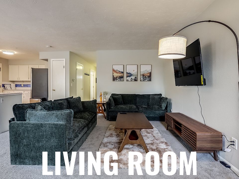 1st image of 3149 Oak Cir #2