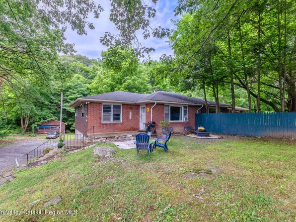 186 Horton Lane, Port Ewen, NY 12466