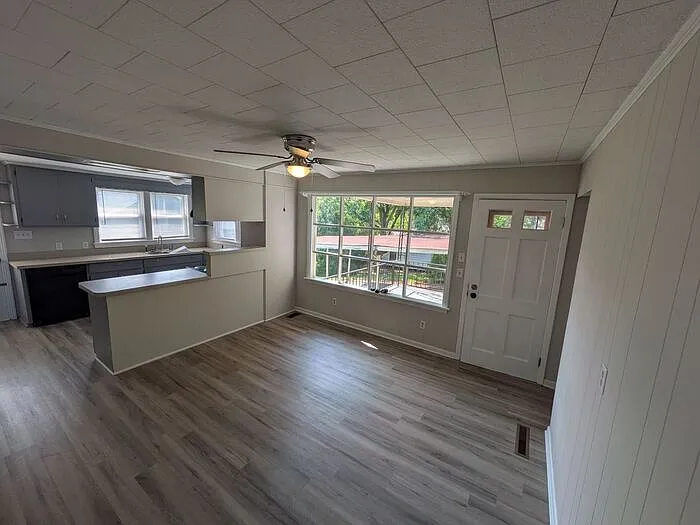 3 bed, 1.0 bath, 1300 sqft, $1,495 — Photo 4