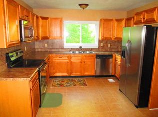 11350 McGill Rd, Soddy Daisy, TN 37379