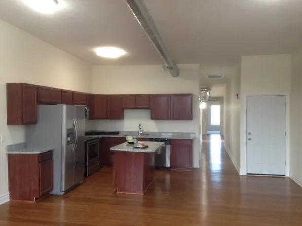 209 1/2 E Michigan Ave APT 3, Marshall, MI 49068