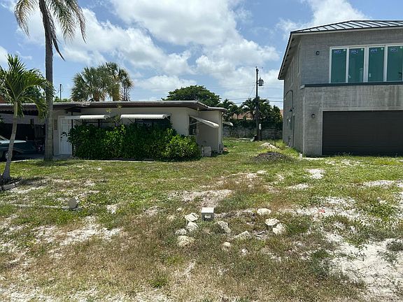 3rd image of 7785 LOOMIS Street