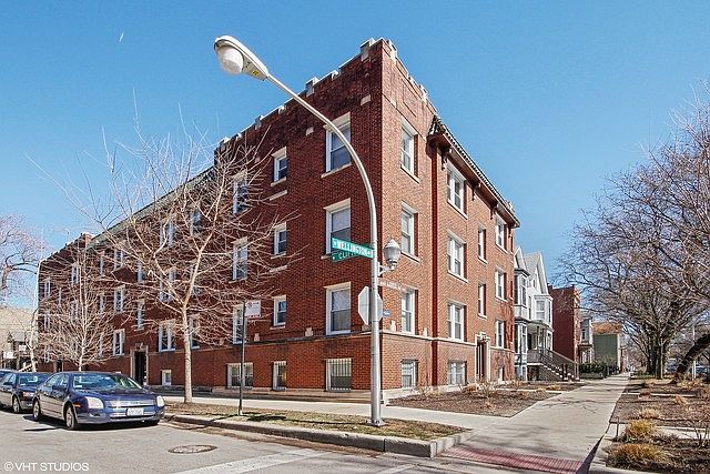 1st image of 1124 W Wellington Ave #G