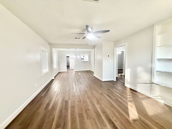 2nd image of 137 Laurel St