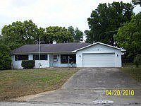 1st image of 9919 Canterbury Dr