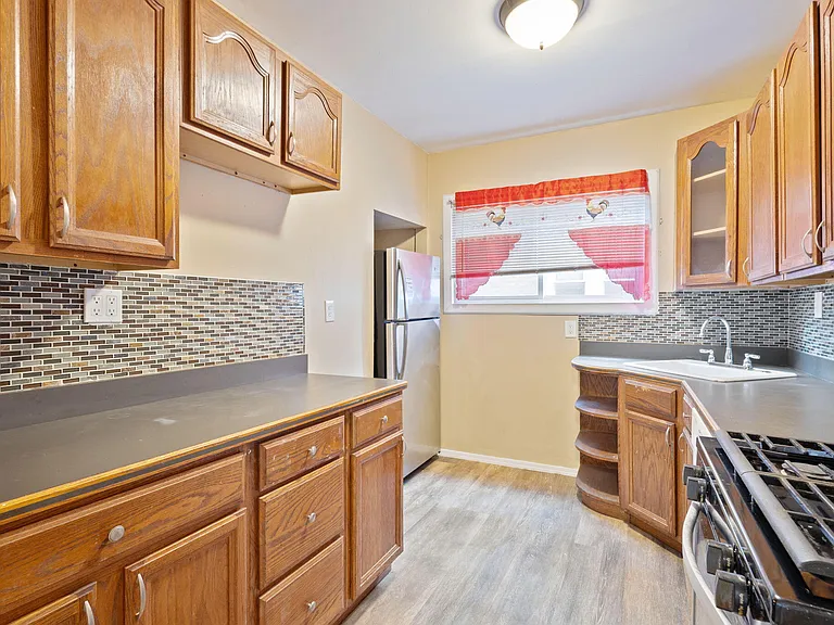 17308 Oak Dr #LOWER — Photo 11