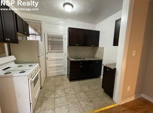 1323 W Estes Ave APT 39, Chicago, IL 60626