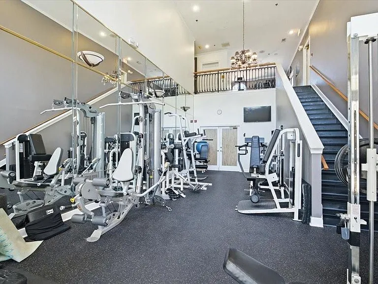 3777 Peachtree Rd NE #1432 — Photo 35