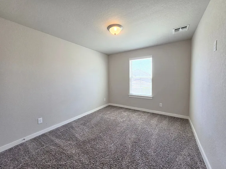 724 Fort Leonard — Photo 20