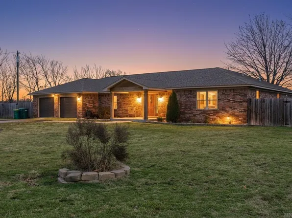 5704 Valentine Rd, N Little Rock, AR 72117