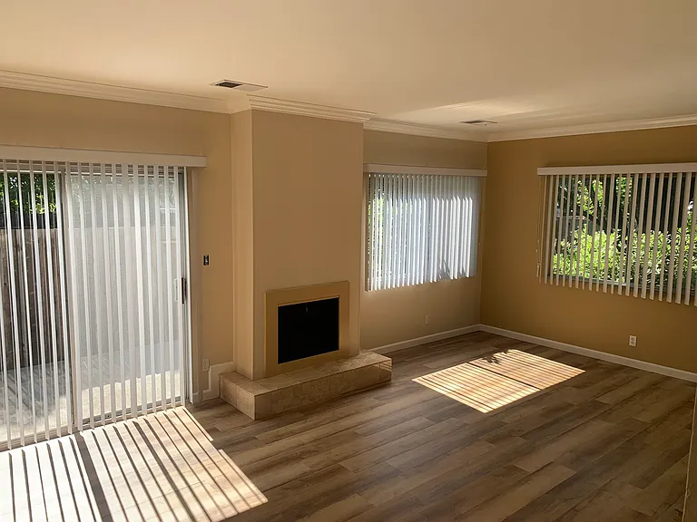 Pinehaven Garden Apartments — Photo 33