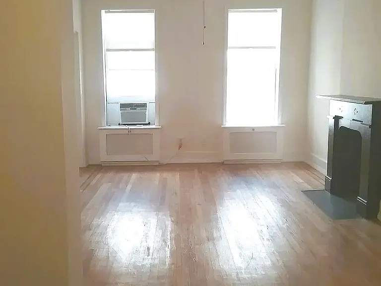 344-346 E 58th St #2A — Photo 1