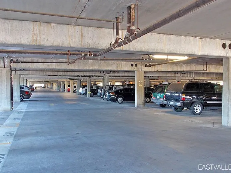 154 W 5th St #201 — Photo 42