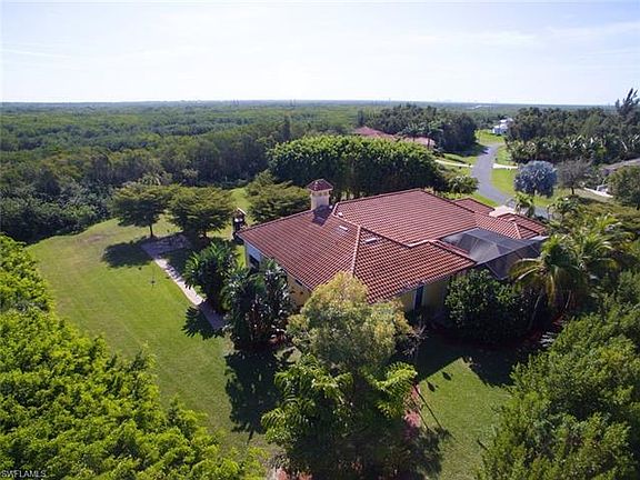 3rd image of 8530 Belle Meade Dr