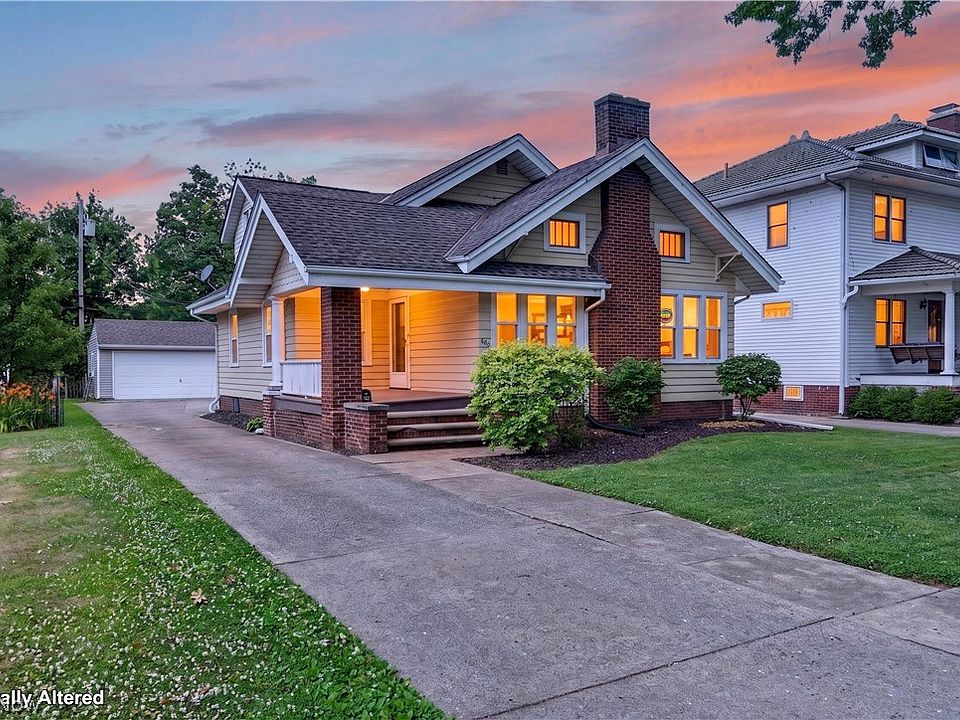 1st image of 862 Lakeview Dr