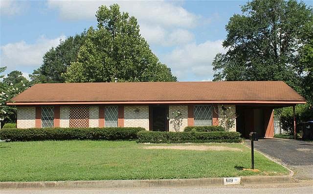 1st image of 619 Milligan Dr