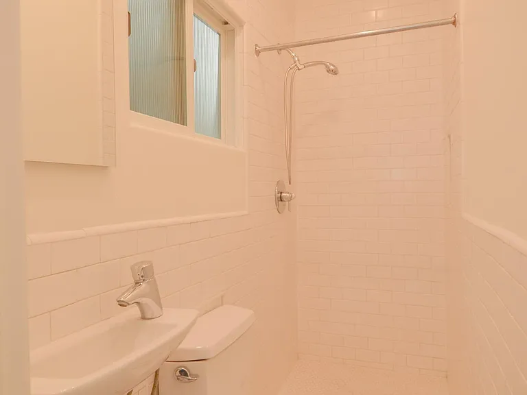 424 N Ogden Dr #6 — Photo 9