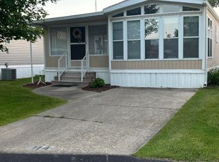 5204 Saratoga Ln #114, Lexington, MI 48450