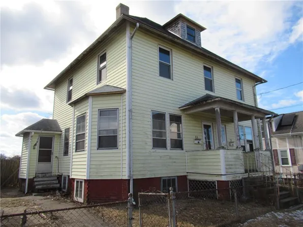 88-90 Washington Ave E, Riverside, RI 02915