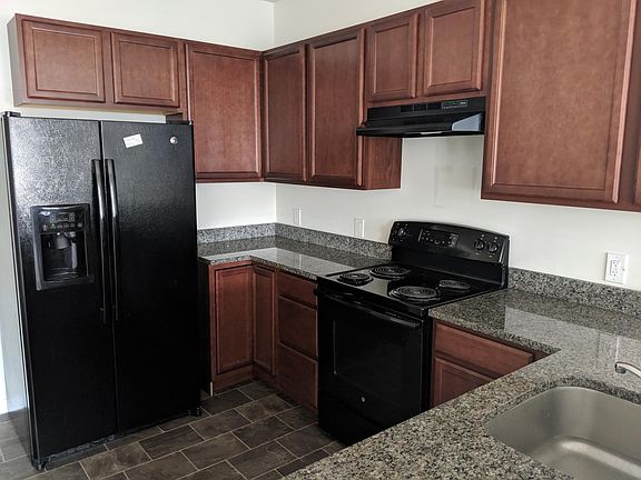 2nd image of 316 Bridge St APT C
