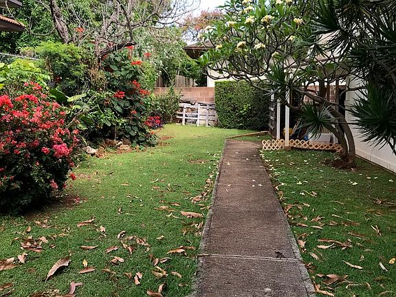 2nd image of 1020 16th Ave #1