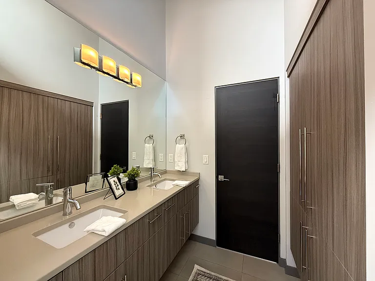 61557 Hosmer Lake Dr — Photo 22