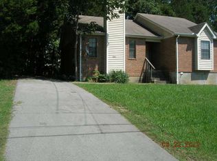 5165 Hunters Point Ln, Hermitage, TN 37076