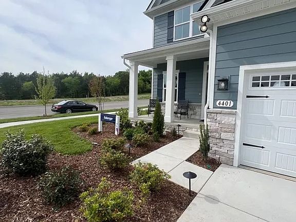 5th image of 4401 Fairlight Ln