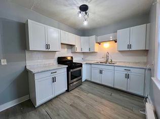 22 Victory St UNIT B, Cumberland, RI 02864