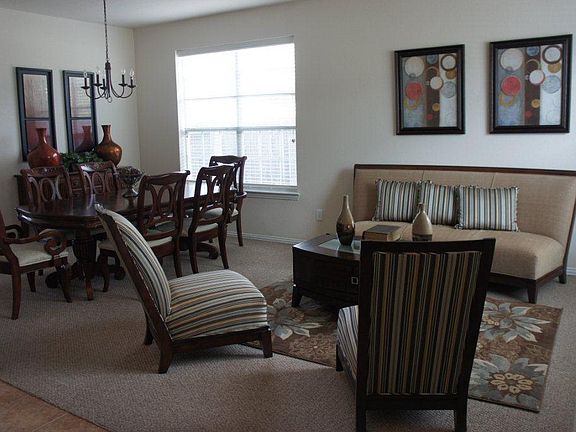 5th image of 4609 Meridian Park Dr