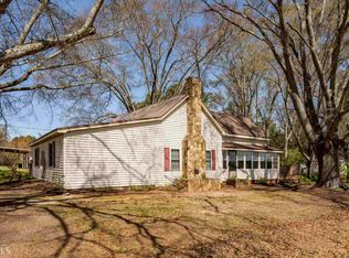 1151 Jot Em Down Rd, Danielsville, GA 30633