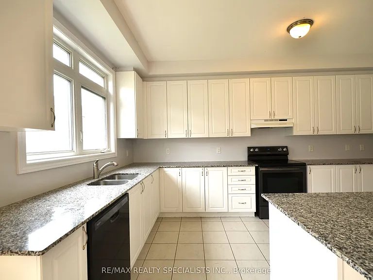 74 Dotchson Ave — Photo 13